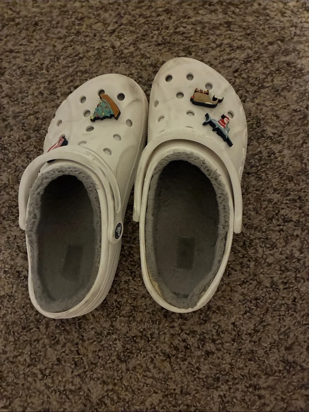 CROCS Kids White Fleece-Lined Clogs with Colorful Charms